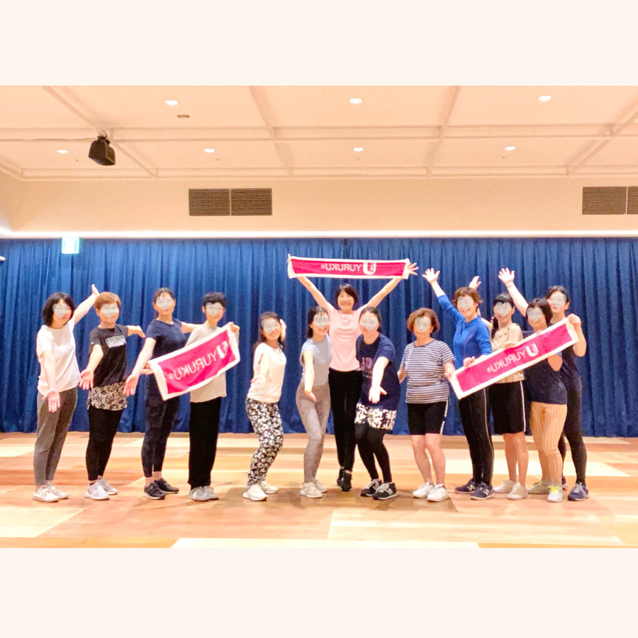 ウォーキングレッスン後の参加者集合写真